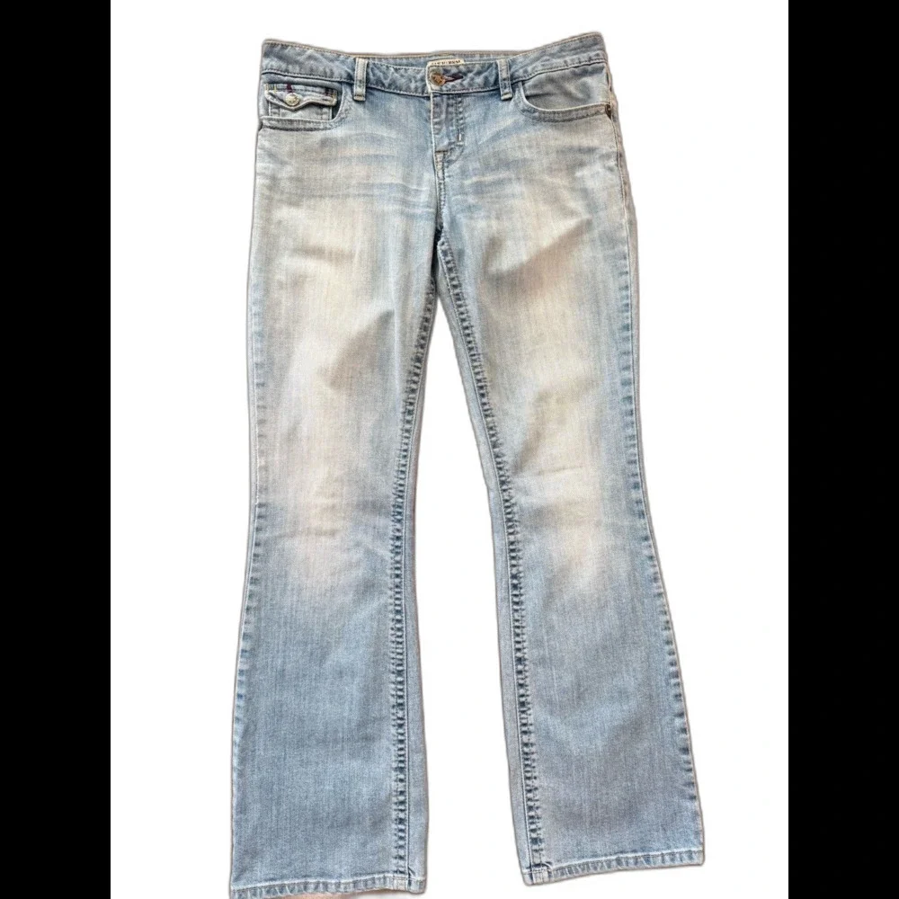 Mek Denim New York Bootcut Jeans 30x34L Light Wash Distressed Flap Pockets Y2K